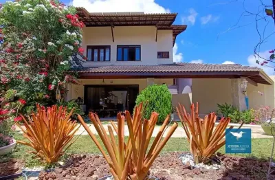 Ampla casa duplex em condomínio no bairro edson queiroz. pertinho do reserva open mall, energia solar, móveis projetados, 04 suítes, closets, gabinete, 280m2 de área construída, lote 825m2, 04 vagas
