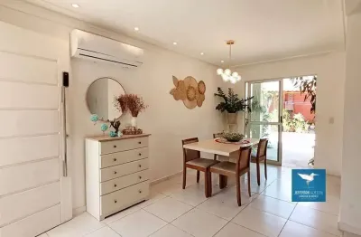 Casa duplex no centro de eusébio em condomínio fechado com lazer completo, 03 quartos, 111m2, suíte master com closet, deck privativo, amplo quintal, 02 vagas