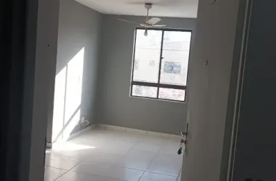 Apartamento com 02 dormitórios e vaga condominio floresta azul