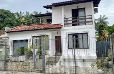 Casa para venda em florianópolis, abraão, 5 dormitórios, 1 suíte, 3 banheiros, 4 vagas