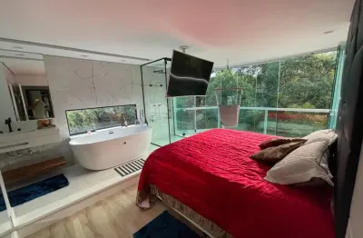 Belissíma casa semi nova no paraíso da serra da cantareira