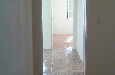 Casa a venda/permuta em ribeirão pires – jardim aymoré estuda permuta por outro imóvel/casa ou apartamento ótima casa com 4 dormitórios sendo 1 suíte, 1 garagem, 2 banheiros, lavanderia fundos, churra