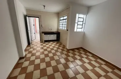 Casa com 3 quartos para alugar no Santa Maria, Santo André 