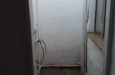 Sobrado com 2 dorms., sala 2 ambientes, cozinha, banheiro, quinta, terraço