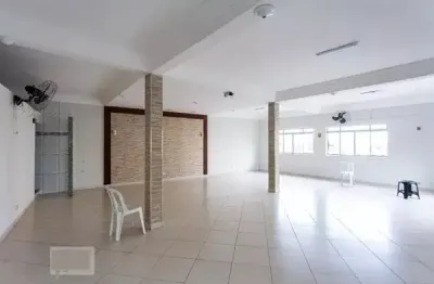 Salões comerciais para locação em osasco com , 2 andares, cada piso: 118,88mts, pé direito 2º piso: 3.20mts