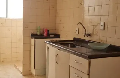 Excelente localização!!! apartamento mobiliado e com armários nos quartos e na cozinha -  2 dormitórios 55 metros, 1 vaga