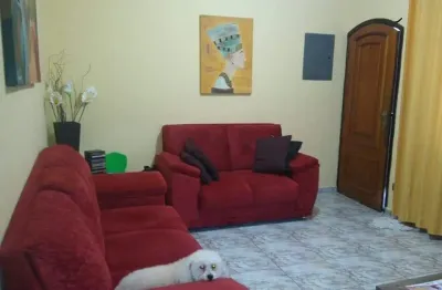 Sobrado na vila califórnia, muito bem localizado perto de tudo, são 170 mts² de construção, terreno de 8x 12,(96mts²), 3 dormitórios grandes, 2 com varand