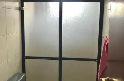 Apartamento na praia grande,  (canto do forte) com área total de 96mts², são 3 dormitórios, 2 banheiros, 2 vagas exclusivas