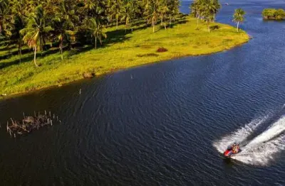 Loteamento de alto padrão as margens da lagoa com marina privativa
