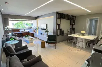 Apartamento com 4 suítes todo pronto a 50 metros da famosa rua fechada na orla