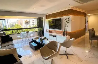 Apartamento com 3 suítes em frente a melhor praça da ponta verde bem arborizada