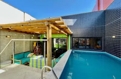 Cobertura gardem na ponta verde com piscina toda pronta bem pertinho da praia