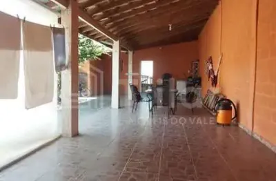 Casa no condomínio jardim das flores, 02 dormitórios, ótima localização! agende sua visita! r$550.000,00
