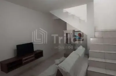 Sobrado com 03 quartos, na zona leste. agende uma visita e venha conhecer!!