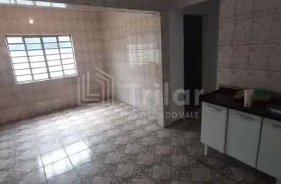 Casa em lote inteiro, com edícula, no santa inês 1. agende sua visita!