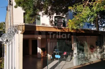 Venda/sobrado - localização privilegiada região central da cidade