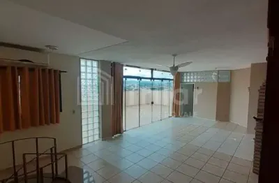 Apartamento com 3 quartos à venda na Vila Pantaleão, Caçapava 