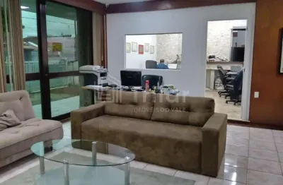 Excelente imóvel no jardim esplanada com 3 dormitórios e 1 suíte master e 3 salas. área gourmet com churrasqueira e piscina. venha fazer uma visita!!!