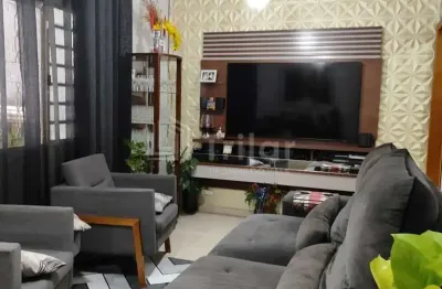 A venda - excelente casa em rua privilegiada/sem saída no jardim dos bandeirantes-zona sul