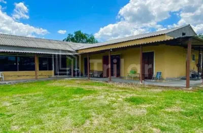 Venda oportunidade - confortável chácara c/piscina, forno/fogão a lenha - jacareí a poucos minutos do centro c/vizinhança próxima e porteira.