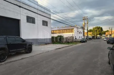 Galpão industrial para locação em são josé dos campos-sp: 4 salas, 4 banheiros, 6 vagas de garagem, 900m² no jardim limoeiro