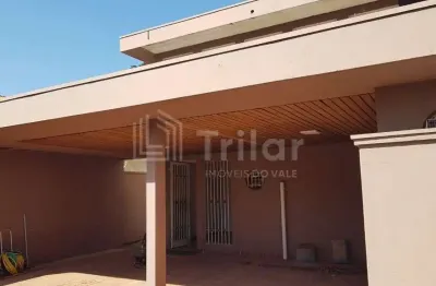 Locação - comercial/residencial - em excelente localização da vila betânia.