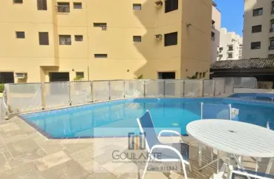 Apartamento com 2 dormitórios climatizados sendo 1 suíte, lazer no condomínio, lado praia - enseada - guarujá/sp.