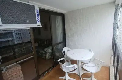 Apartamento alto padrão, 3 dormitórios sendo 1 suíte, região nobre, na praia de pitangueiras - guarujá/sp.