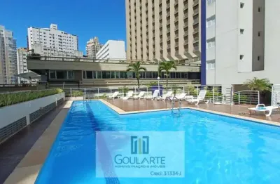 Apartamento alto padrão com sacada envidraçada vista parcial mar, 2 dormitórios sendo 1 suíte, lazer no condomínio - astúrias-guarujá/sp.