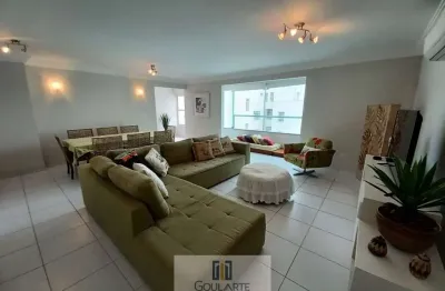 Apartamento alto padrão, 4 dormitórios sendo 1 suíte, à menos de 100 metros do mar, na praia em pitangueiras-guarujá/sp