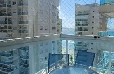 Apartamento à menos de 100 metros do mar, 2 dormitórios sendo 1 suíte, lazer no condomínio e vista mar - astúrias-guarujá/sp.