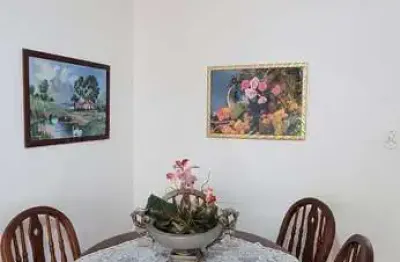 Apartamento com 2 suítes, á menos de 150 metros do mar - pitangueiras-guarujá/sp.