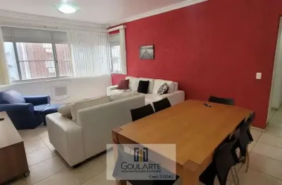 Apartamento reformado com 2 dormitórios climatizados, na praia da pitangueiras - guarujá/sp.