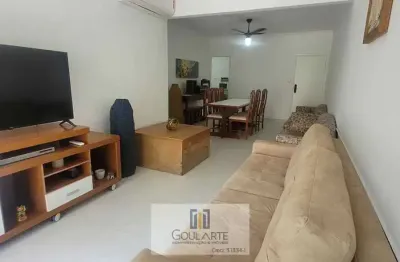 Apartamento padrão, 3 dormitórios sendo 1 suíte, à menos de 300 metros do mar, lado praia enseada-guarujá/sp