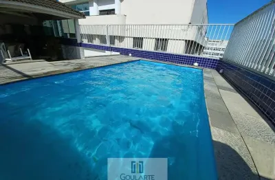 Apartamento alto padrão, 2 dormitórios sendo 1 suíte, condomínio com área gourmet e piscina, à menos de 100,00 metros do mar, pitangueiras-guarujá/sp.