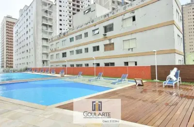 Apartamento alto padrão com acesso a sacada, 3 dormitórios sendo 1 suíte, lazer completo no condomínio - astúrias-guarujá/sp