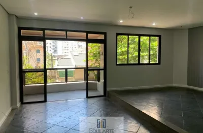 Apartamento alto padrão com 3 dormitórios sendo 1 suíte, na praia das pitangueiras - guarujá/sp.