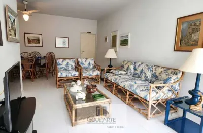 Apartamento recém reformado com 3 dormitórios, sala 2 ambientes com sacada vista parcial do mar, lazer no condomínio na praia das pitangueiras-guarujá/sp.