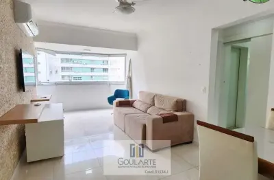 Apartamento com 2 dormitórios climatizados sendo 1 suíte, lazer no condomínio á menos de 150 metros da praia das pitangueiras-guarujá/sp.