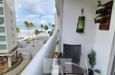 Apartamento com acesso a sacada vista lateral mar, 2 dormitórios climatizados sendo 1 suíte +  dormitório de serviço , à 100 metros do mar em pitangueiras - guarujá/sp
