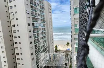 Apartamento alto padrão com acesso a sacada vista lateral do mar, 3 dormitórios + dormitório de serviço, à menos de 150 metros da praia das pitangueiras-guarujá/sp.