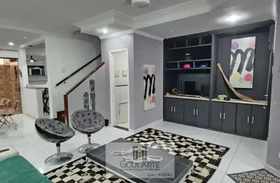 Casa duplex em condomínio próximo a praia,3 dormitórios sendo 1 suíte climatizada, na pitangueiras-guarujá/sp.