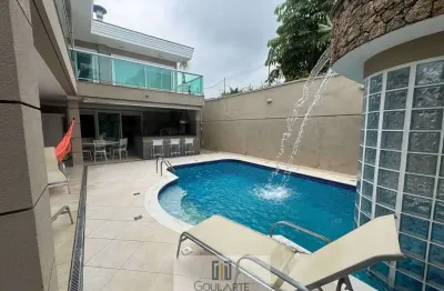 Casa duplex com varanda gourmet e piscina, 7 suítes climatizados + 1 dormitório de serviço, lado praia na enseada - guarujá/sp.