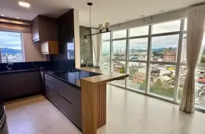Apartamento mobiliado no centro de camboriú com lazer completo no condomínio