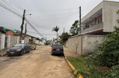 Terreno para investimento com ótima localização para fazer sua casa ou kitnets para alugar.