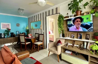 Apartamento semi mobiliado em condomínio fechado no bairro cedros em camboriú