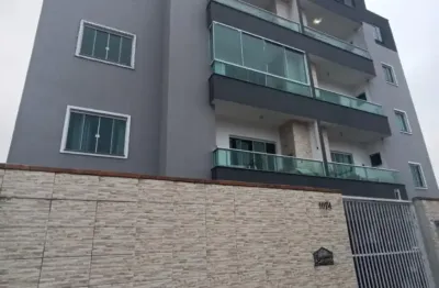 Apartamento com sacada com churrasqueira ótimo custo beneficio.