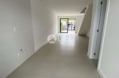 Casa geminada em bombinhas menos de 500m do mar, morrinhos,bombinhas, bombinhas - sc