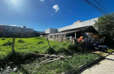 Um belo terreno ao lado de um super mercado!, morretes, itapema - sc