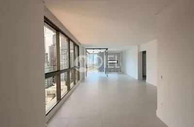 Apto na meia praia com 3 suÍtes e 2 vagas , Meia Praia, Itapema - SC